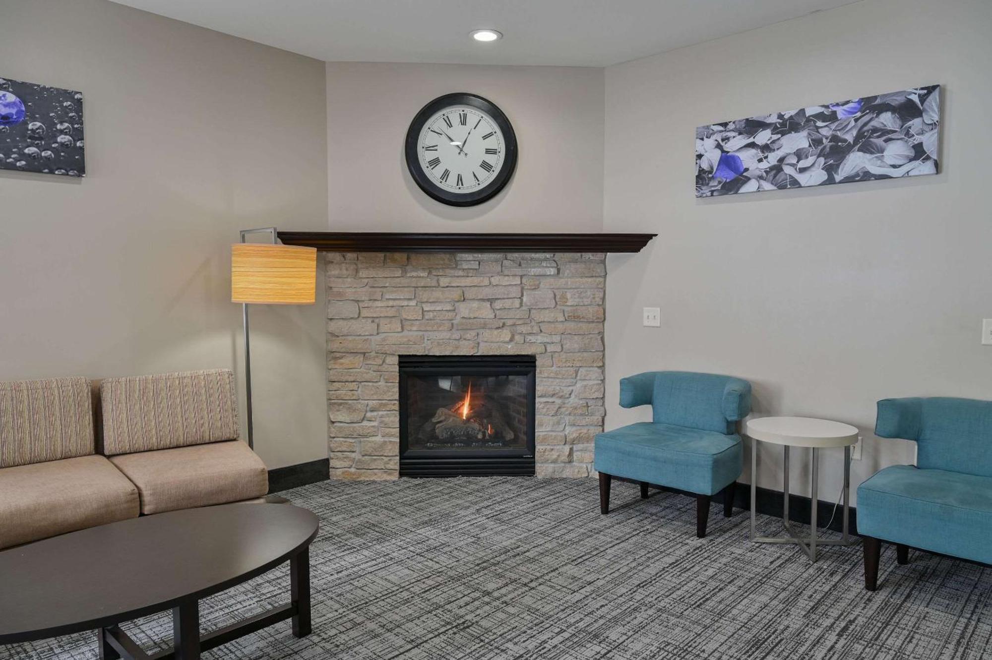 Sleep Inn & Suites Washington Near Peoria Eksteriør bilde